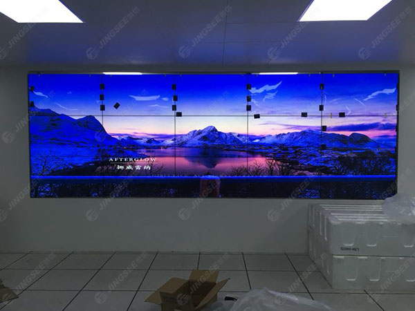 1590139482726524.jpg 20171124天津國家電網(wǎng)液晶拼接屏1.jpg